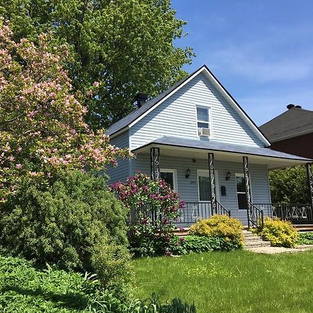 Le Milka I Villa Longueuil Exteriör bild